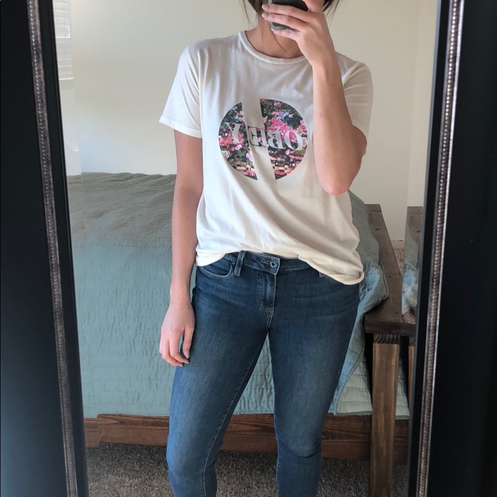 Obey tee